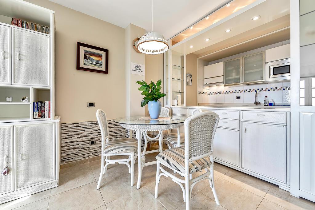 אדחה Apartment Sunset Harbour מראה חיצוני תמונה